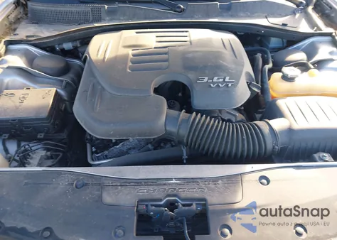 2016 Dodge Charger Sxt z USA, uszkodzony, nr VIN 2C3CDXJG5GH268008